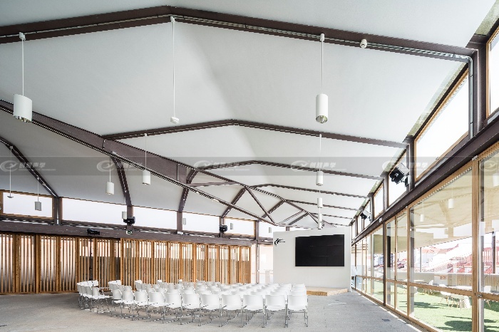 無縫聚砂吸音板在會議室聲學工程的應用 無縫聚砂吸音板在會議室聲學工程的應用